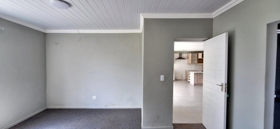 3 Bedroom Property for Sale in Albertinia Western Cape